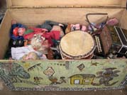 Box with puppets - Photo by Elisabeth den Otter